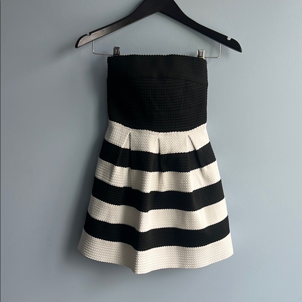 Black and White Strapless Dress